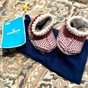 NWT Infant 6-12 mth Bombas Gripper Slippers